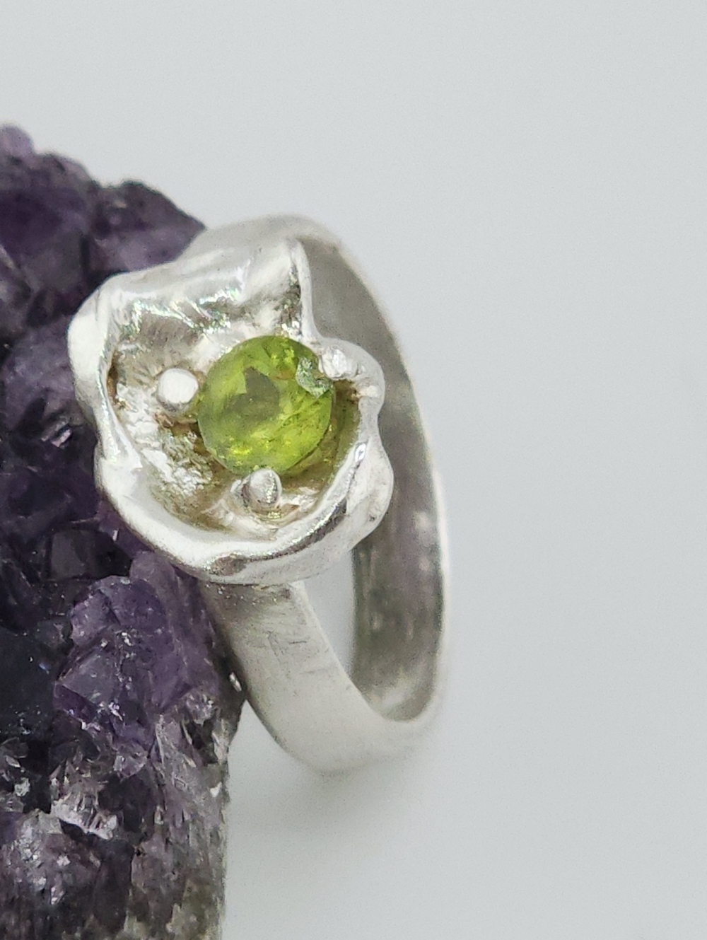 PERIDOT CRYSTAL ORGANIC RING HANDMADE IN STERLING SILVER SIZE 7 - Picture 3 of 13